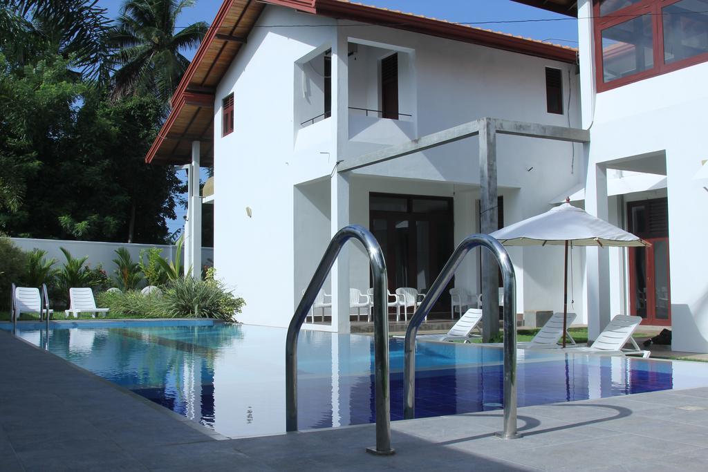 Harris Villa Hikkaduwa Habitación foto