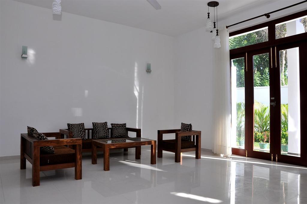 Harris Villa Hikkaduwa Habitación foto